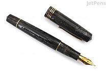 Leonardo Momento Zero Fountain Pen - Horn with Gold Trim - Fine Flex -  LEONARDO MZ-COR-DOR EL F